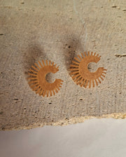 Aretes Marweno A con detalles de fabricación