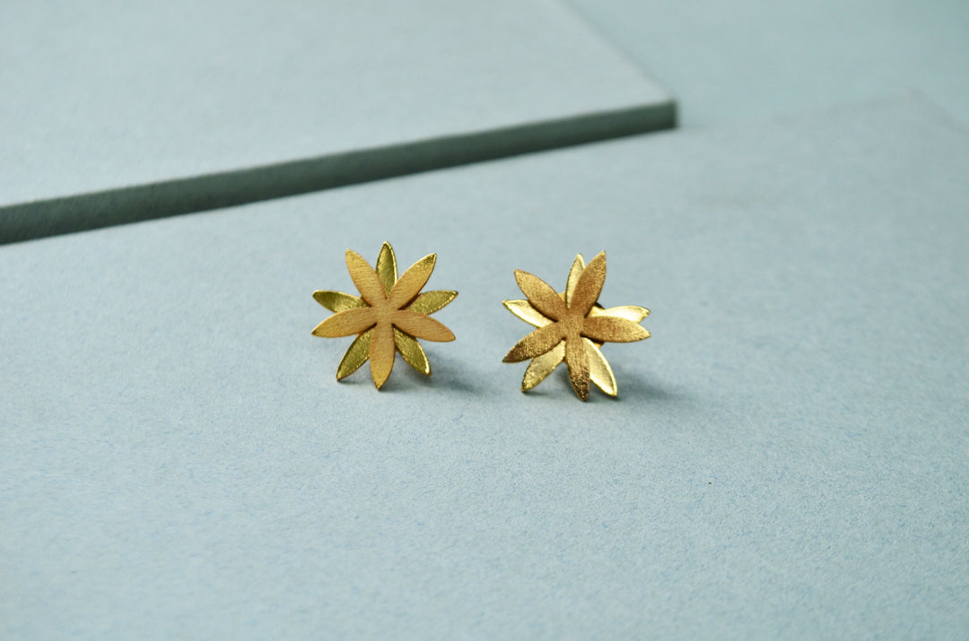 Tg Aretes Cestrum Tallo corto G con detalles de fabricación.