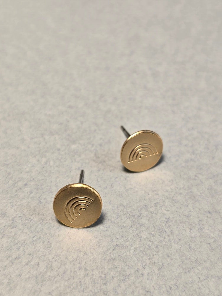Kd Aretes Dainaili - Dueño del sueño A con detalles de fabricación.
