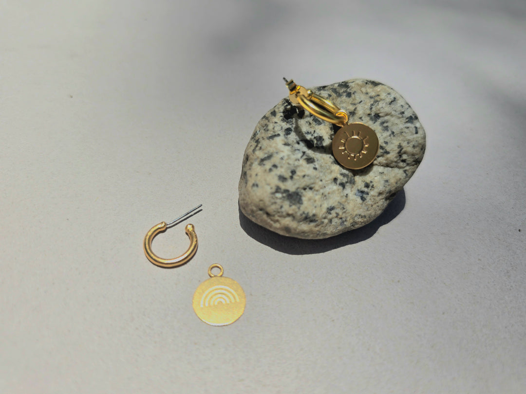 Kd Aretes Kunaferri - Dios del sueño A con detalles de fabricación.