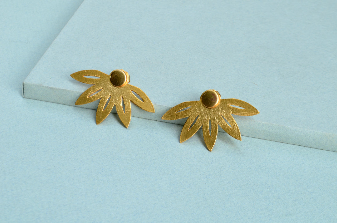 Tg Aretes Clusia Multiflora G con detalles de fabricación.